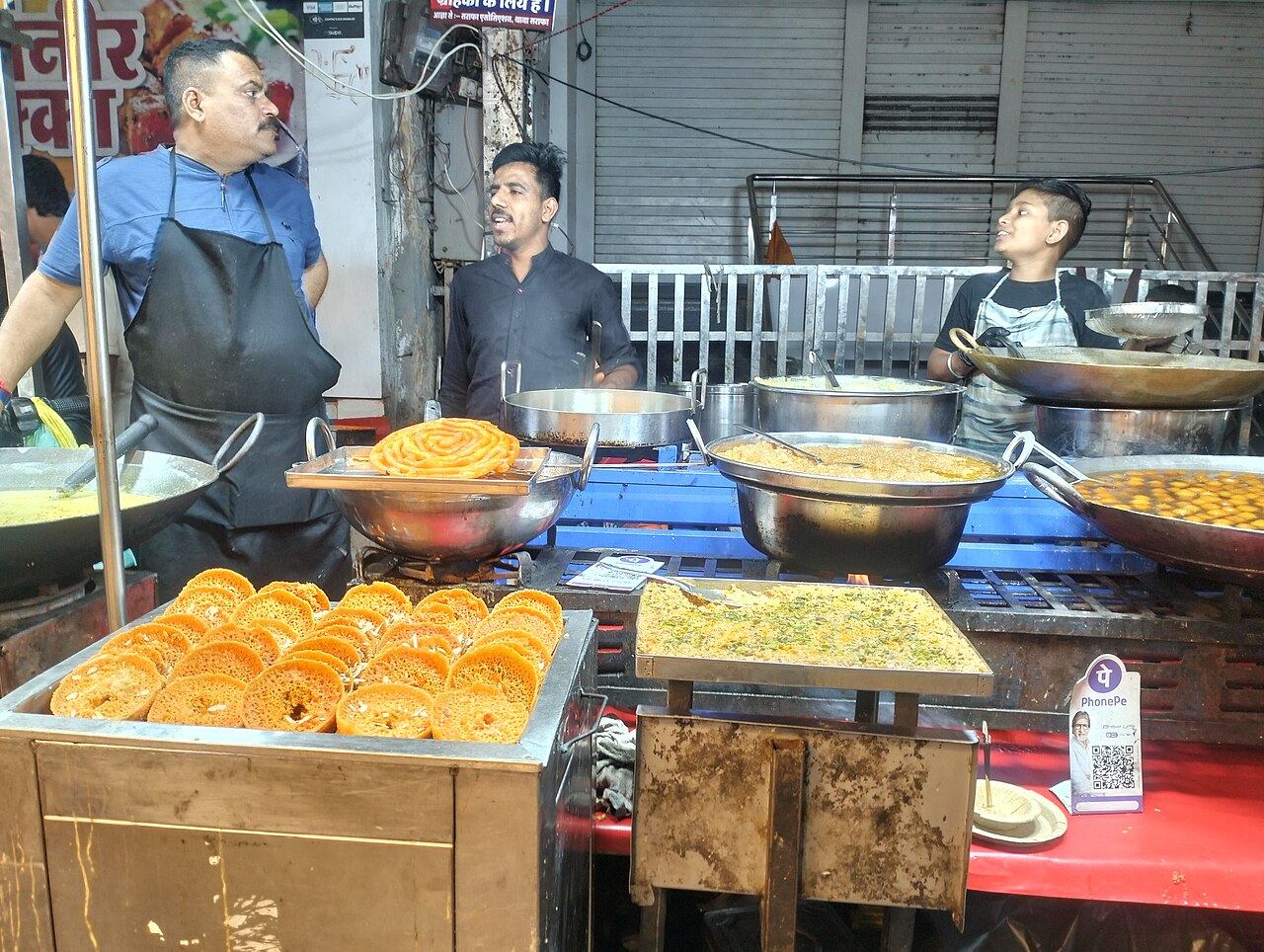 Sarafa Bazaar street food