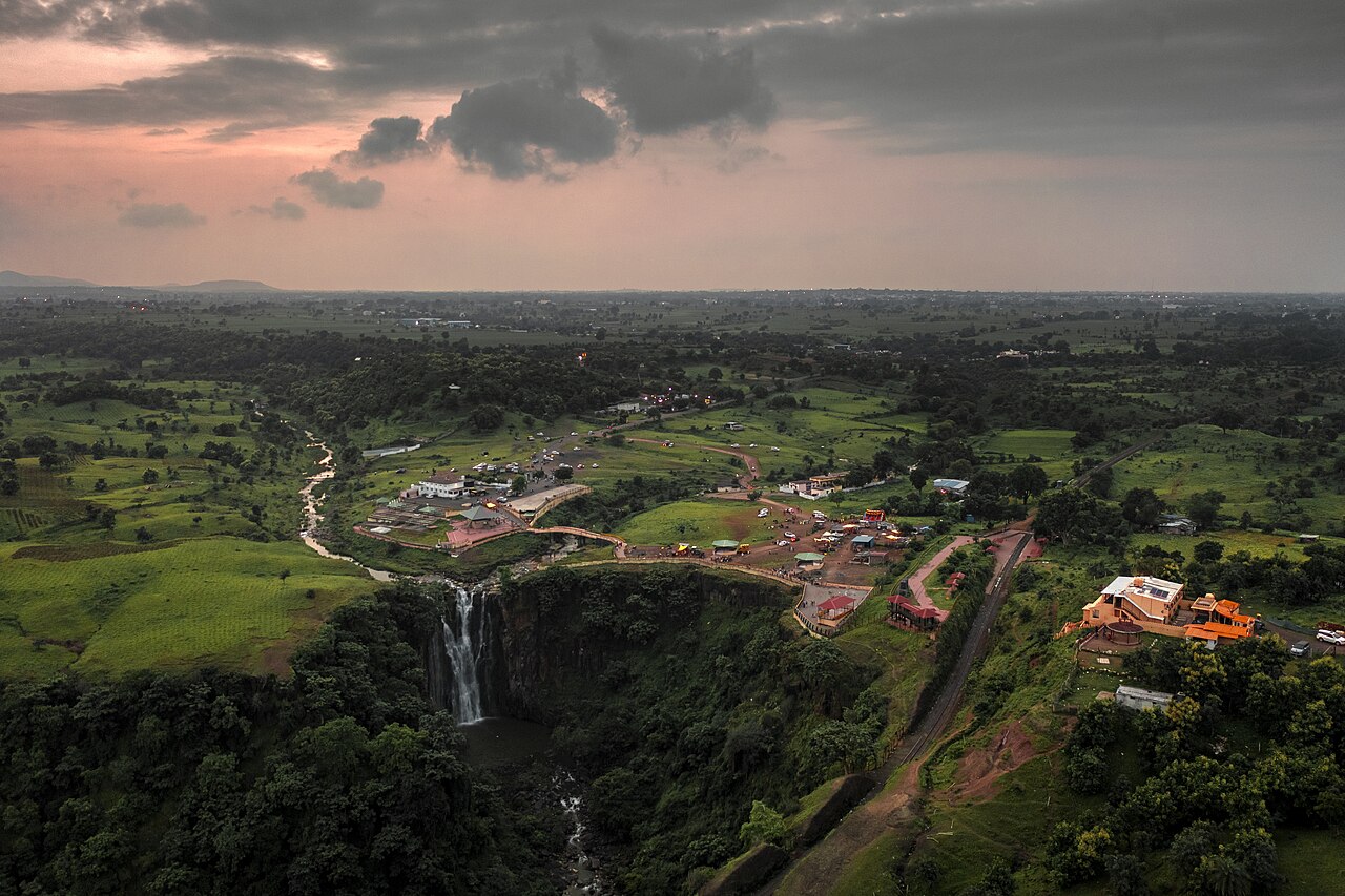 Patalpani waterfall wide view